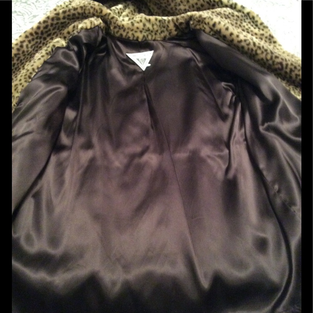 🎉HP 🎉VTG. 90s Faux Fur Coat - Picture 5 of 12